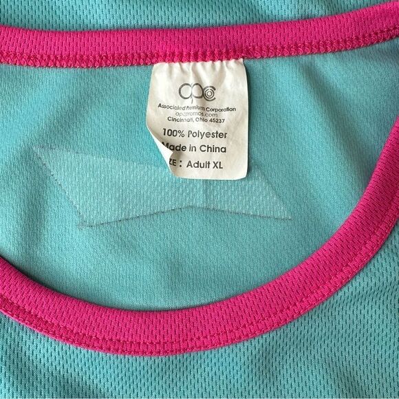 August 5, 2022 Chicago Cubs – Neon Pink & Blue Tank Top - Picture 5 of 9